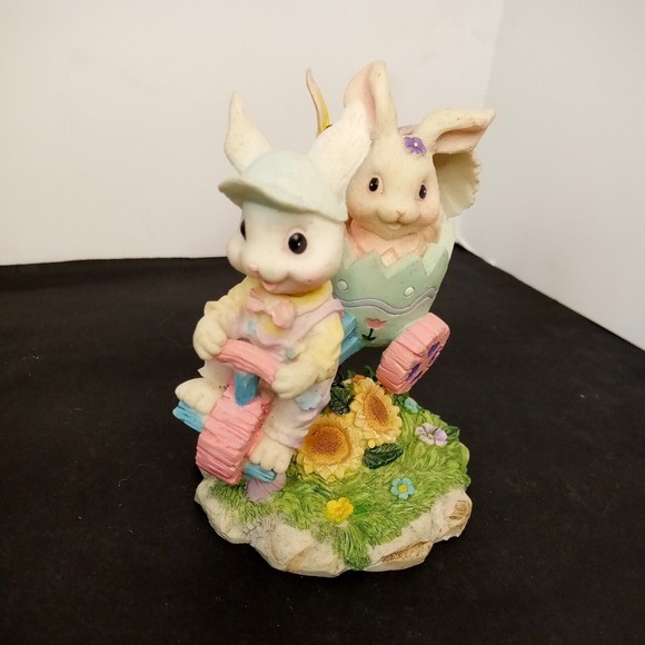 Ceramic Easter Bunnies on a moving tricycle Made in‎ China unmarked - Picture 2 of 12
